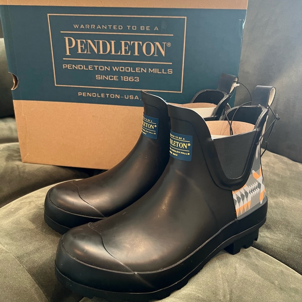 Pendleton Black Chelsea Rain Boots